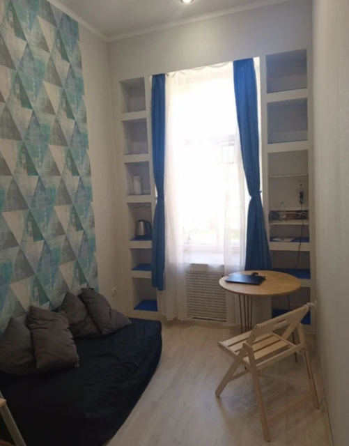 Комната, 12 м², ст. м. Звенигородская
