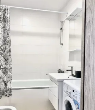1-к. кв., 39 м², ст. м. Парнас