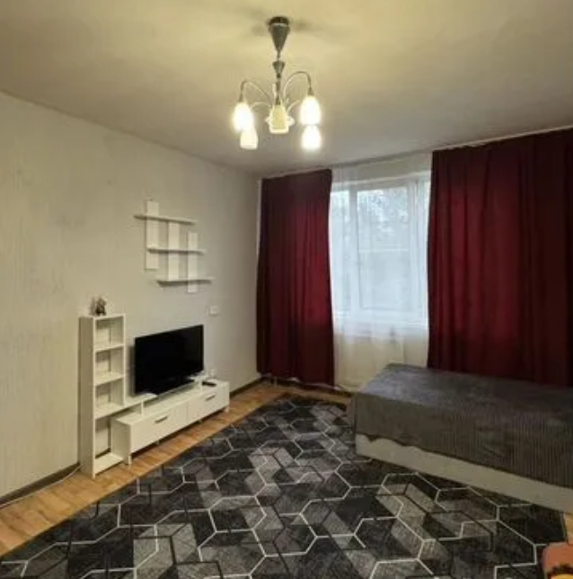 1-к. кв., 33 м², ст. м. Проспект Большевиков