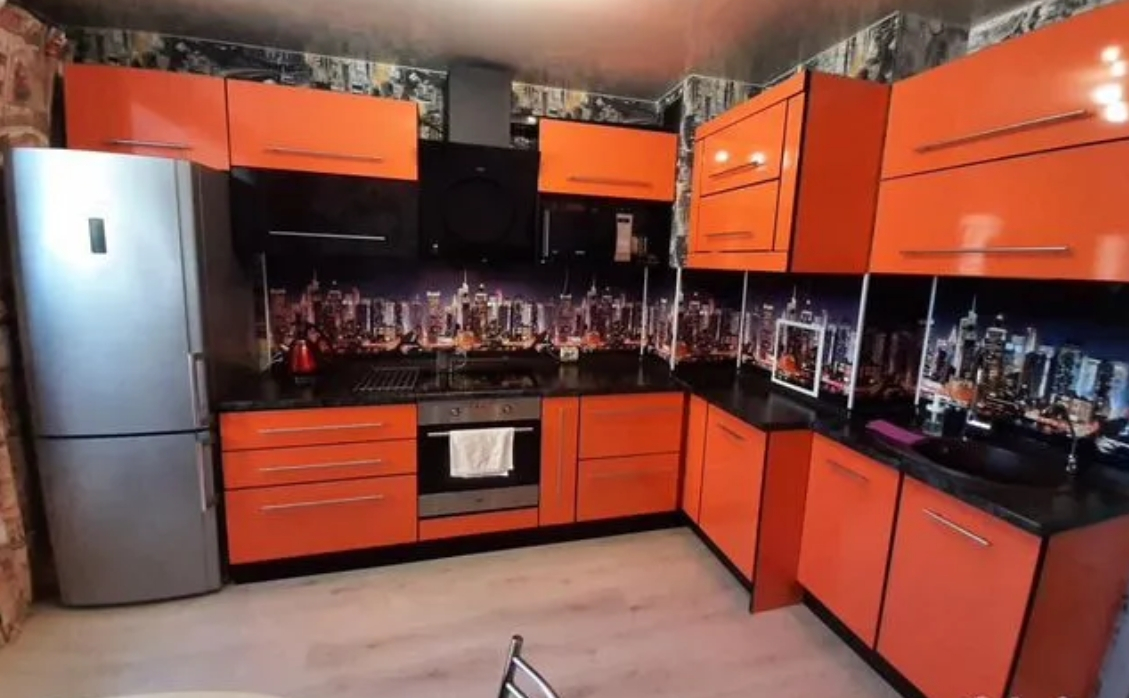 2-к. кв., 57 м², ст. м. Парнас