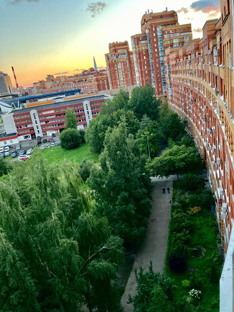 1-к. кв., 43 м², ст. м. Комендантский проспект