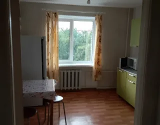 1-к. кв., 38 м², ст. м. Московская