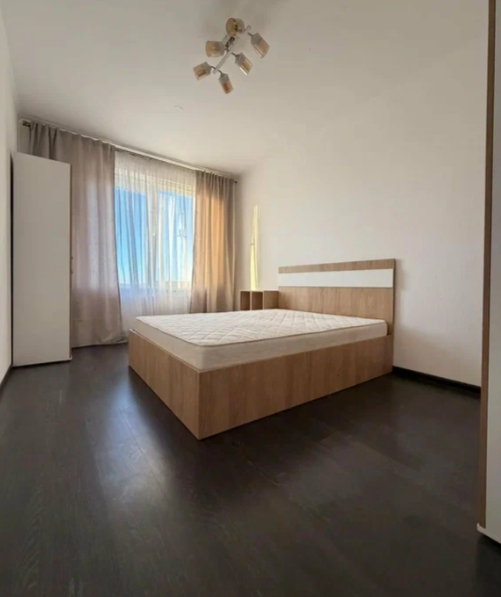 1-к. кв., 32 м², ст. м. Комендантский проспект