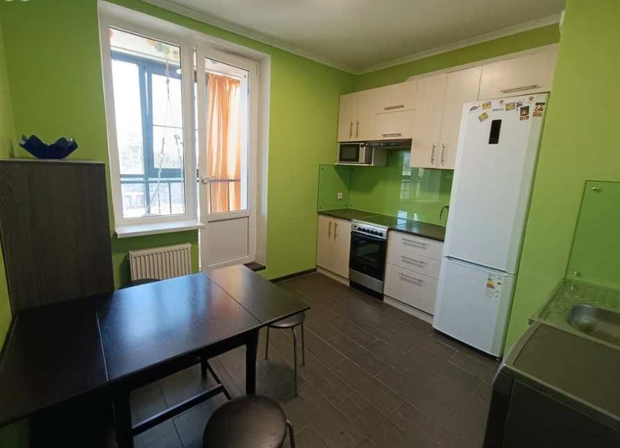 1-к. кв., 37 м², ст. м. Ломоносовская